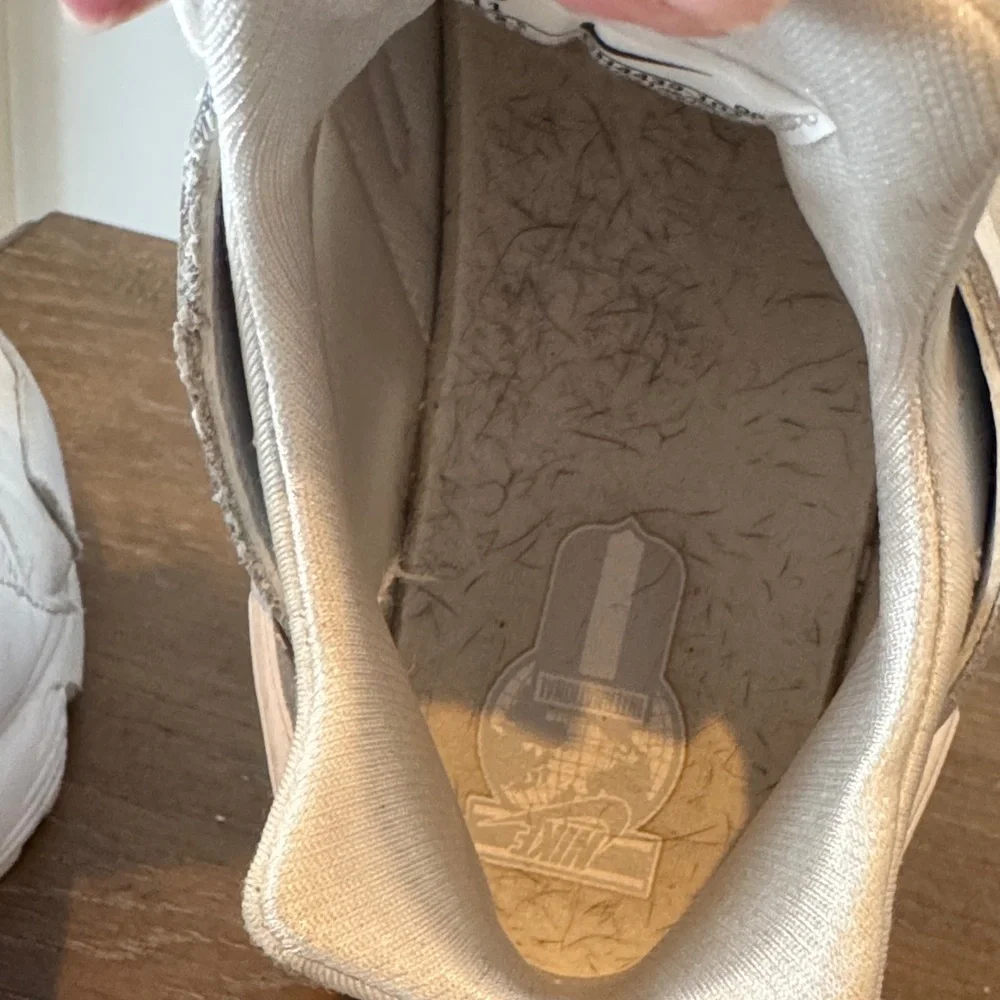 Nike Women's Sneakers White Sz 11 Air Huarache - Picture 7 of 7